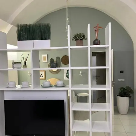 Loft 13 *